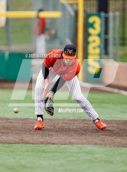 Thumbnail 1 in Dixie Heights vs Ryle photogallery.