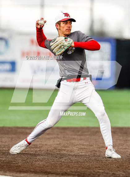 Thumbnail 1 in Dixie Heights vs Ryle photogallery.