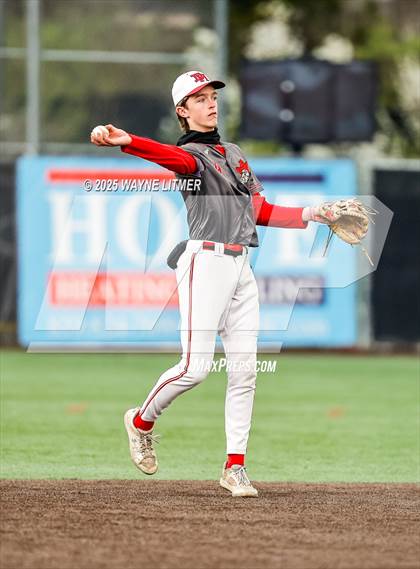 Thumbnail 3 in Dixie Heights vs Ryle photogallery.