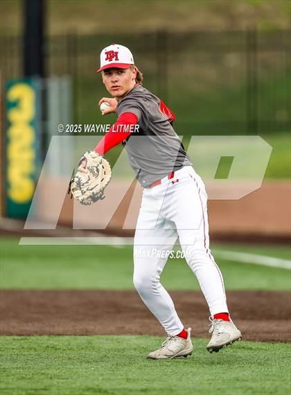 Thumbnail 3 in Dixie Heights vs Ryle photogallery.