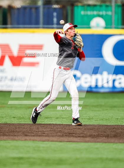 Thumbnail 3 in Dixie Heights vs Ryle photogallery.