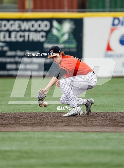 Thumbnail 3 in Dixie Heights vs Ryle photogallery.