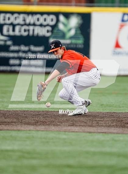 Thumbnail 2 in Dixie Heights vs Ryle photogallery.