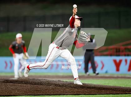 Thumbnail 3 in Dixie Heights vs Ryle photogallery.