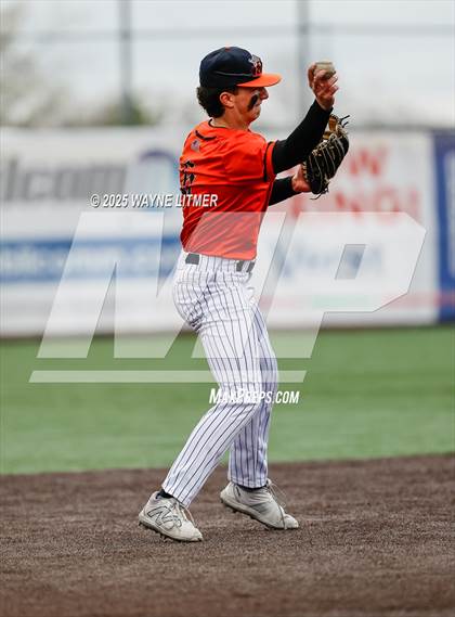 Thumbnail 3 in Dixie Heights vs Ryle photogallery.