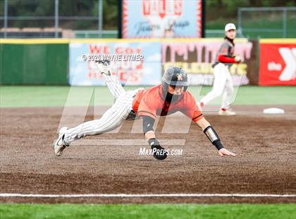 Thumbnail 2 in Dixie Heights vs Ryle photogallery.