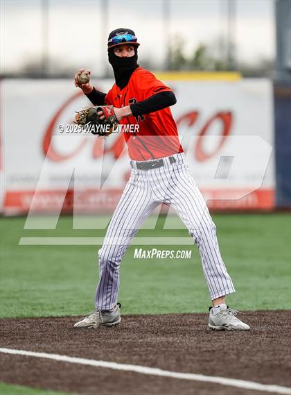 Thumbnail 3 in Dixie Heights vs Ryle photogallery.