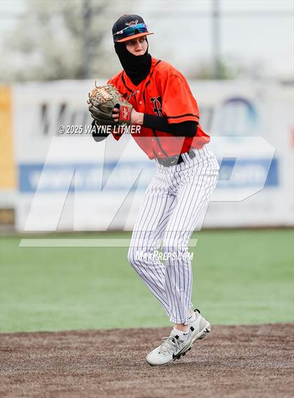 Thumbnail 3 in Dixie Heights vs Ryle photogallery.
