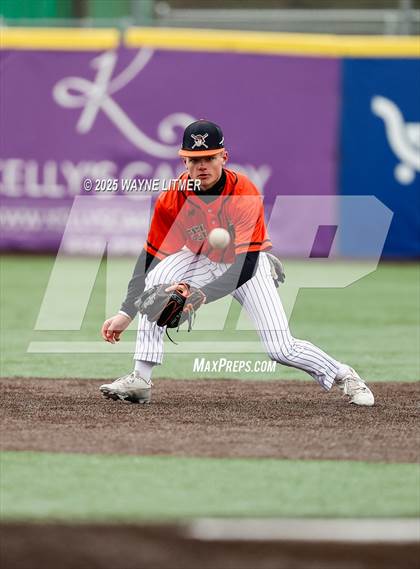 Thumbnail 1 in Dixie Heights vs Ryle photogallery.