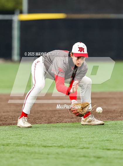 Thumbnail 2 in Dixie Heights vs Ryle photogallery.