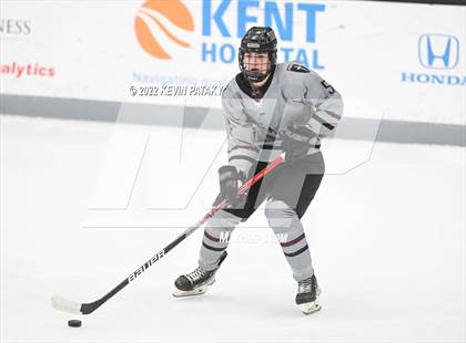 Thumbnail 3 in Prout (RI) vs. Daniel Hand (Crusader Christmas Classic) photogallery.
