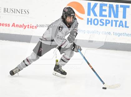 Thumbnail 3 in Prout (RI) vs. Daniel Hand (Crusader Christmas Classic) photogallery.
