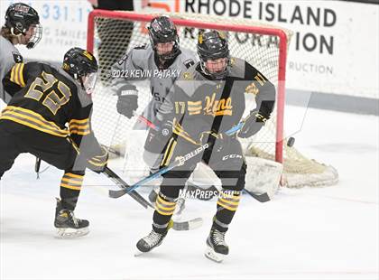 Thumbnail 3 in Prout (RI) vs. Daniel Hand (Crusader Christmas Classic) photogallery.