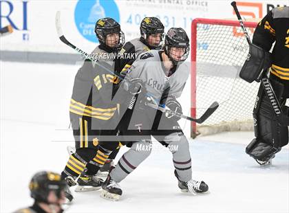 Thumbnail 1 in Prout (RI) vs. Daniel Hand (Crusader Christmas Classic) photogallery.