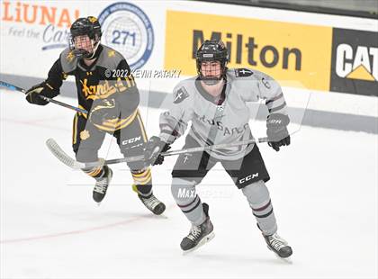 Thumbnail 2 in Prout (RI) vs. Daniel Hand (Crusader Christmas Classic) photogallery.
