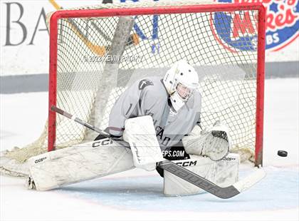 Thumbnail 1 in Prout (RI) vs. Daniel Hand (Crusader Christmas Classic) photogallery.