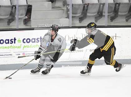 Thumbnail 2 in Prout (RI) vs. Daniel Hand (Crusader Christmas Classic) photogallery.