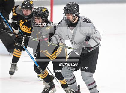 Thumbnail 2 in Prout (RI) vs. Daniel Hand (Crusader Christmas Classic) photogallery.