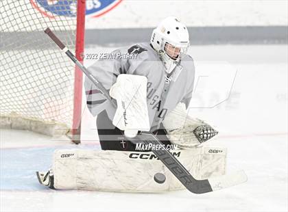 Thumbnail 1 in Prout (RI) vs. Daniel Hand (Crusader Christmas Classic) photogallery.