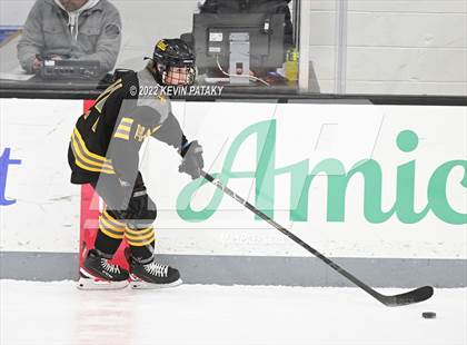 Thumbnail 1 in Prout (RI) vs. Daniel Hand (Crusader Christmas Classic) photogallery.
