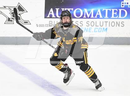 Thumbnail 3 in Prout (RI) vs. Daniel Hand (Crusader Christmas Classic) photogallery.