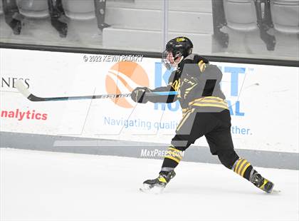 Thumbnail 2 in Prout (RI) vs. Daniel Hand (Crusader Christmas Classic) photogallery.