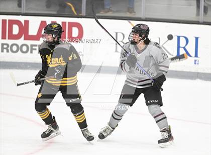Thumbnail 1 in Prout (RI) vs. Daniel Hand (Crusader Christmas Classic) photogallery.