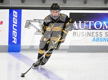 Thumbnail 2 in Prout (RI) vs. Daniel Hand (Crusader Christmas Classic) photogallery.