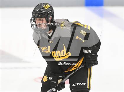Thumbnail 1 in Prout (RI) vs. Daniel Hand (Crusader Christmas Classic) photogallery.