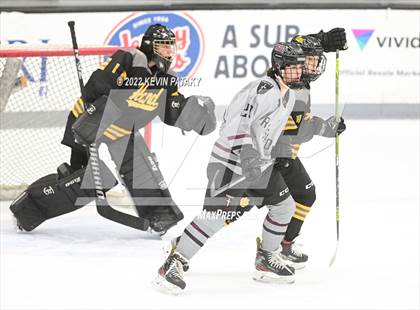 Thumbnail 2 in Prout (RI) vs. Daniel Hand (Crusader Christmas Classic) photogallery.
