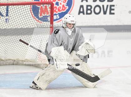 Thumbnail 3 in Prout (RI) vs. Daniel Hand (Crusader Christmas Classic) photogallery.