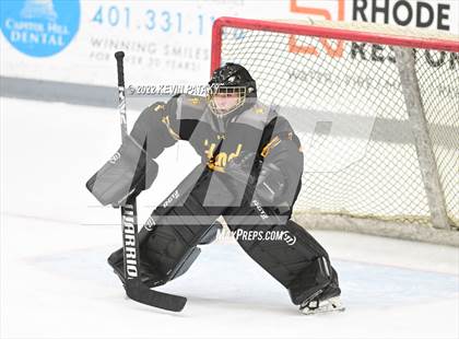 Thumbnail 2 in Prout (RI) vs. Daniel Hand (Crusader Christmas Classic) photogallery.