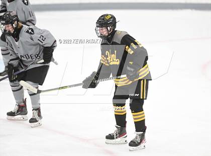 Thumbnail 3 in Prout (RI) vs. Daniel Hand (Crusader Christmas Classic) photogallery.
