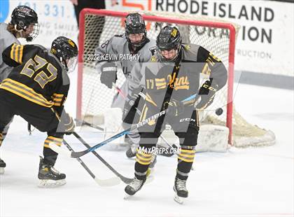 Thumbnail 2 in Prout (RI) vs. Daniel Hand (Crusader Christmas Classic) photogallery.