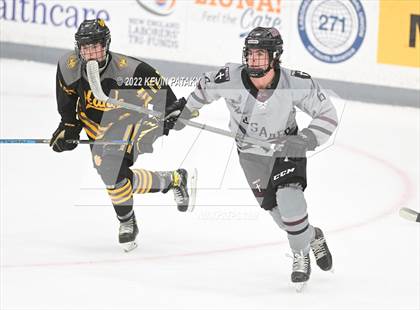 Thumbnail 3 in Prout (RI) vs. Daniel Hand (Crusader Christmas Classic) photogallery.