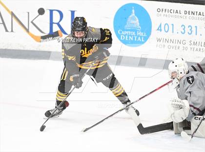 Thumbnail 3 in Prout (RI) vs. Daniel Hand (Crusader Christmas Classic) photogallery.