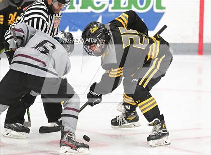 Thumbnail 1 in Prout (RI) vs. Daniel Hand (Crusader Christmas Classic) photogallery.