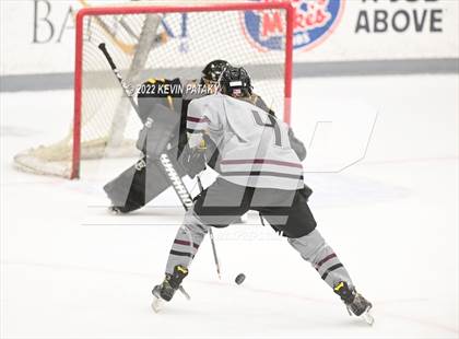 Thumbnail 3 in Prout (RI) vs. Daniel Hand (Crusader Christmas Classic) photogallery.