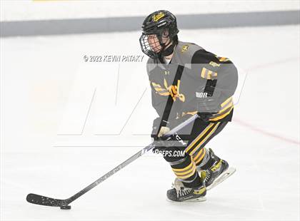 Thumbnail 2 in Prout (RI) vs. Daniel Hand (Crusader Christmas Classic) photogallery.