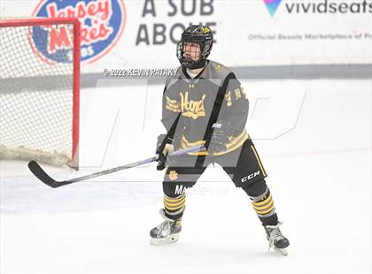 Thumbnail 2 in Prout (RI) vs. Daniel Hand (Crusader Christmas Classic) photogallery.