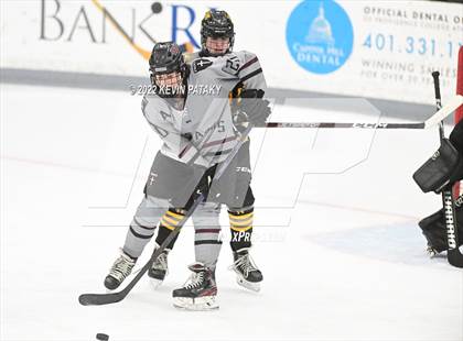 Thumbnail 2 in Prout (RI) vs. Daniel Hand (Crusader Christmas Classic) photogallery.