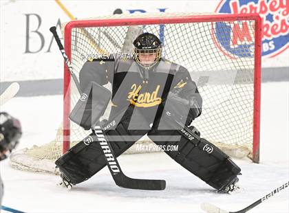 Thumbnail 1 in Prout (RI) vs. Daniel Hand (Crusader Christmas Classic) photogallery.