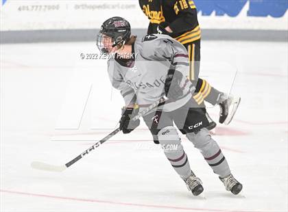 Thumbnail 2 in Prout (RI) vs. Daniel Hand (Crusader Christmas Classic) photogallery.