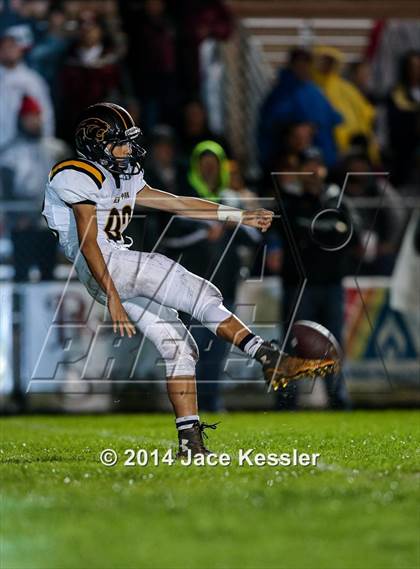 Thumbnail 1 in Paso Robles vs. Newbury Park (CIF SS Northern Div Final) photogallery.