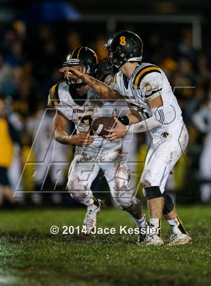 Thumbnail 2 in Paso Robles vs. Newbury Park (CIF SS Northern Div Final) photogallery.