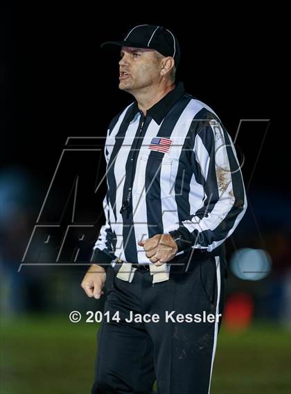 Thumbnail 2 in Paso Robles vs. Newbury Park (CIF SS Northern Div Final) photogallery.