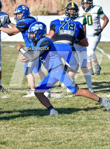 Thumbnail 2 in St. Michael's vs. Thoreau (NMAA 3A-2 Ouarter finals) photogallery.