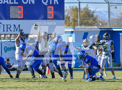 Thumbnail 3 in St. Michael's vs. Thoreau (NMAA 3A-2 Ouarter finals) photogallery.