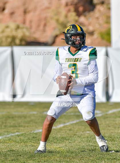Thumbnail 2 in St. Michael's vs. Thoreau (NMAA 3A-2 Ouarter finals) photogallery.