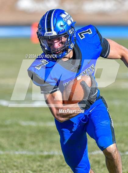 Thumbnail 3 in St. Michael's vs. Thoreau (NMAA 3A-2 Ouarter finals) photogallery.